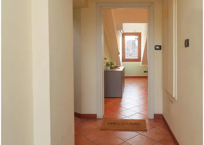 Апартаменты Moleview Nest On The Rooftops Wifi Ac